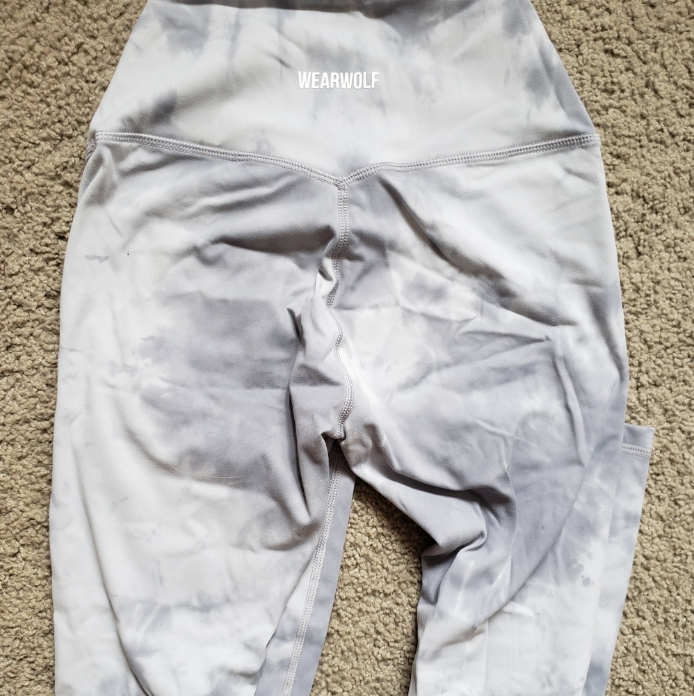 Wearwolf tie dye leggings